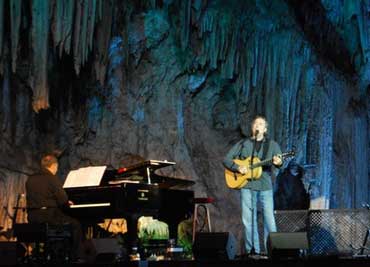 Tour Nerja and Frigiliana. Concert in the caves of Nerja
