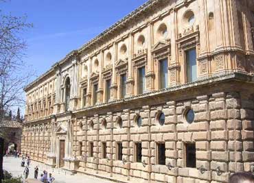 Tour Granada. Carlos V palace